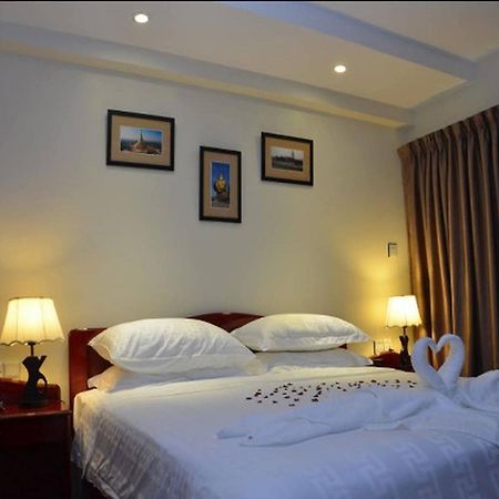 City Star Hotel Yangon Extérieur photo