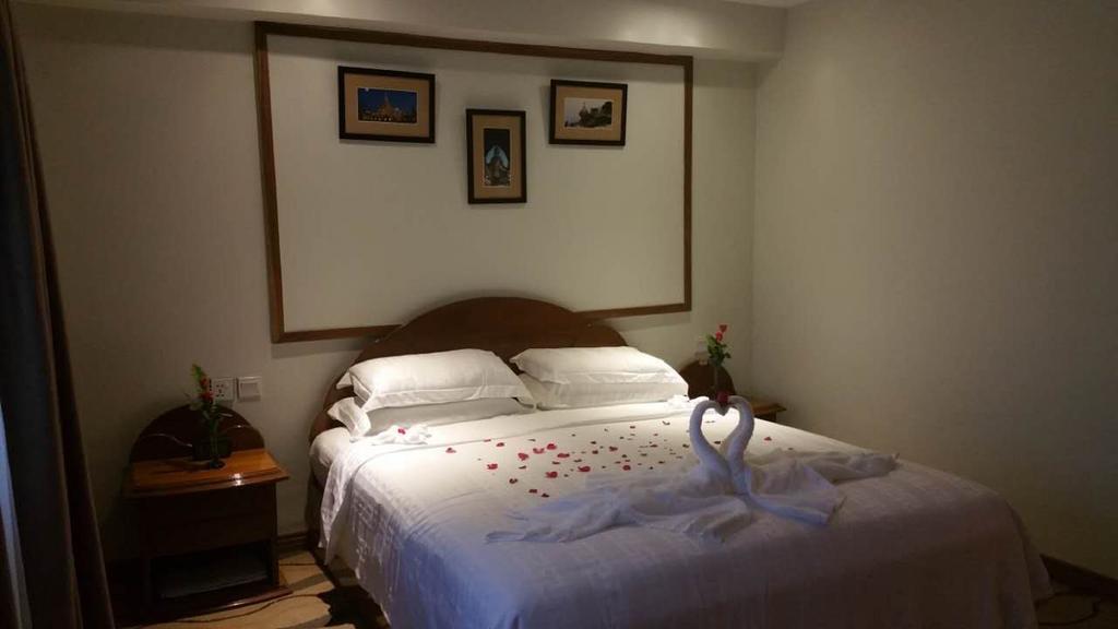 City Star Hotel Yangon Chambre photo