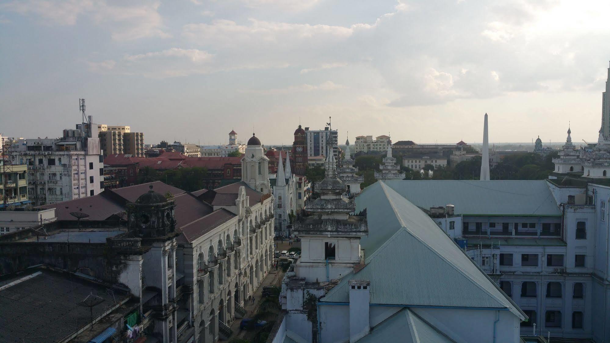 City Star Hotel Yangon Extérieur photo