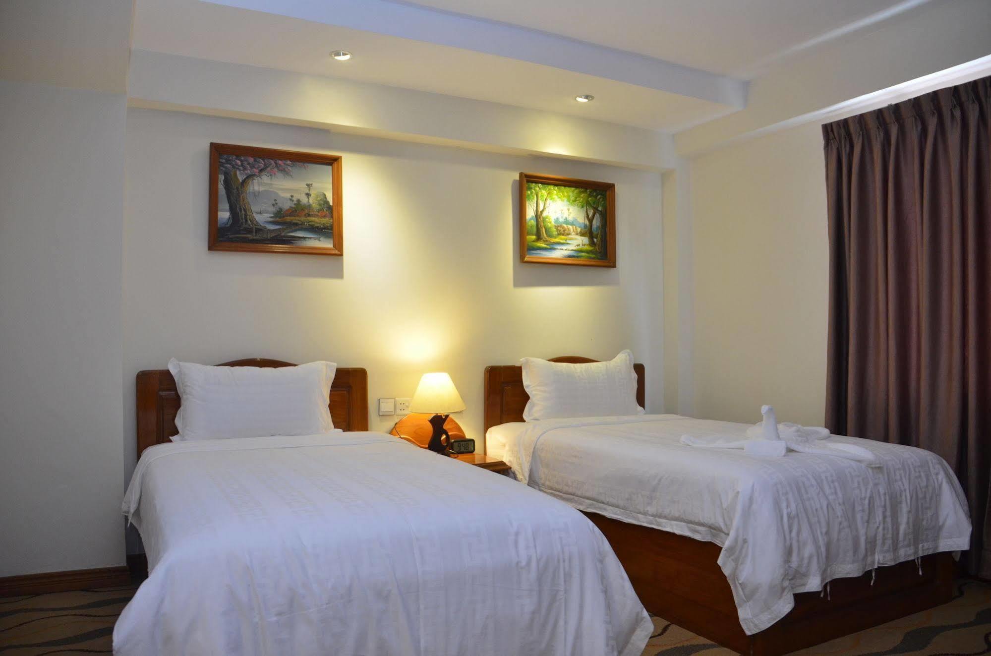 City Star Hotel Yangon Extérieur photo
