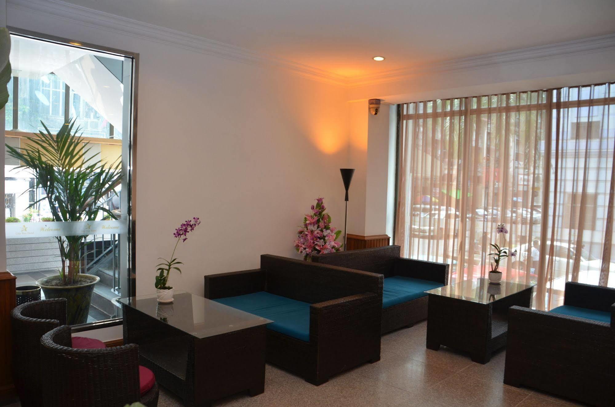 City Star Hotel Yangon Extérieur photo
