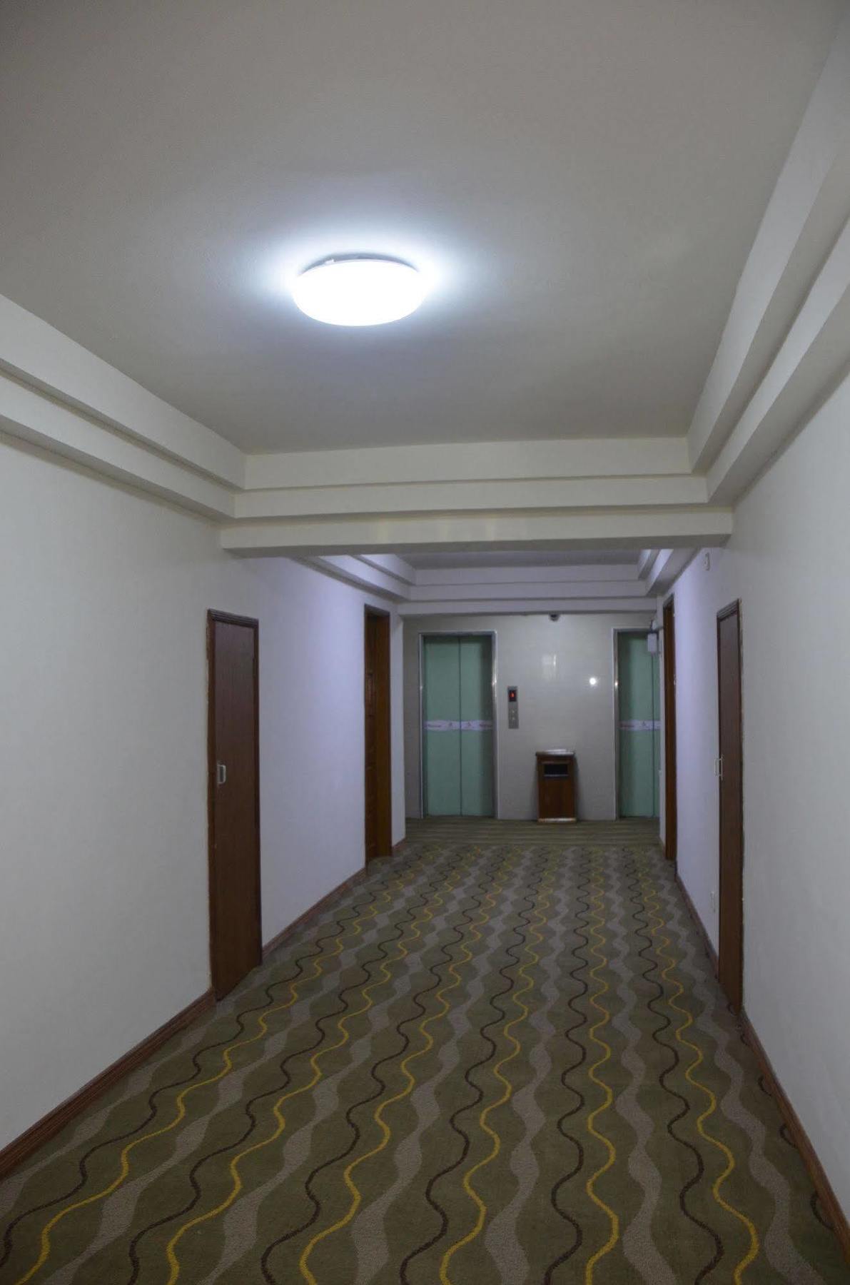 City Star Hotel Yangon Extérieur photo
